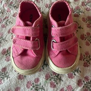 Toddler Velcro Superga size 6 1/2